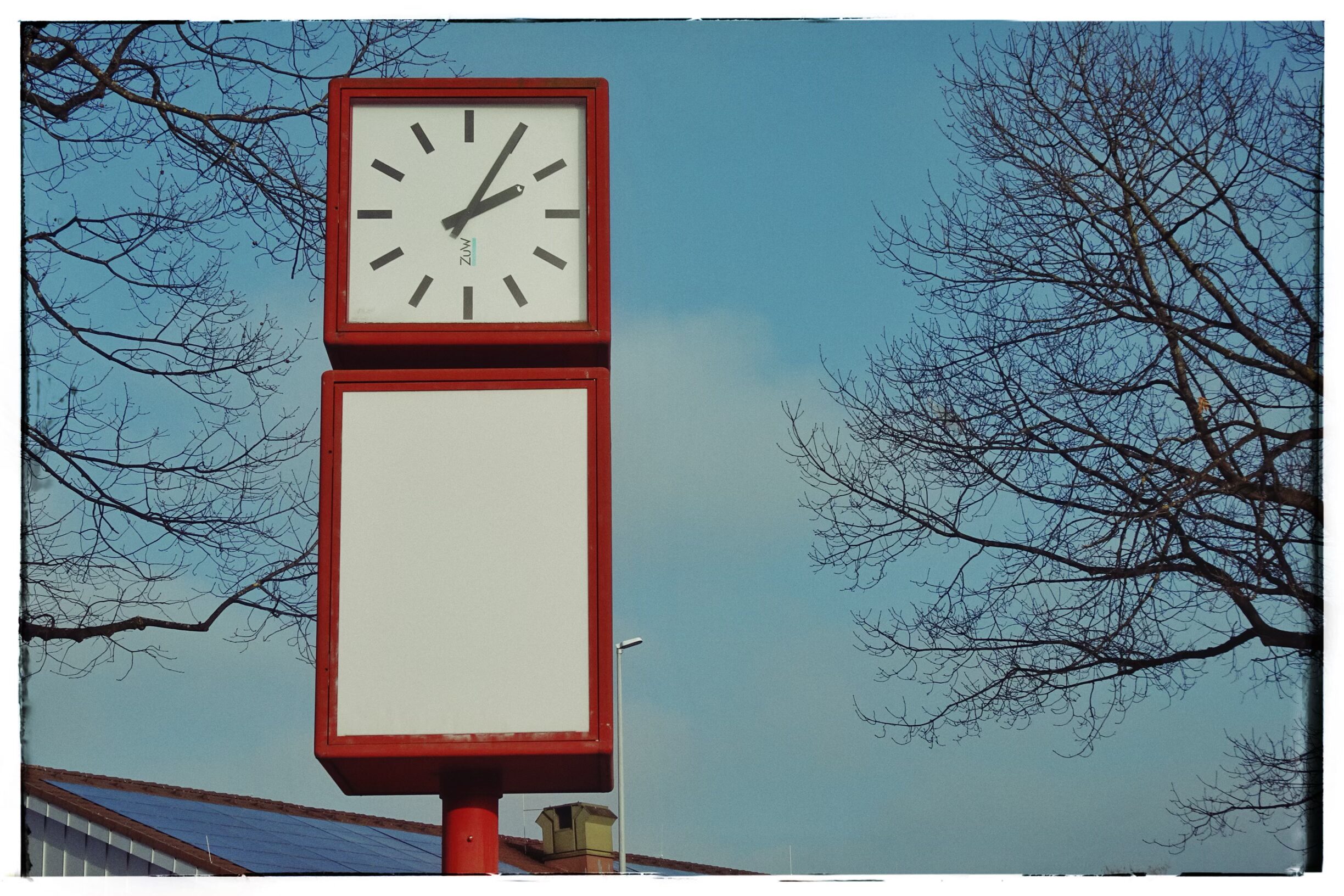 Moderner Uhrenturm (29/365)