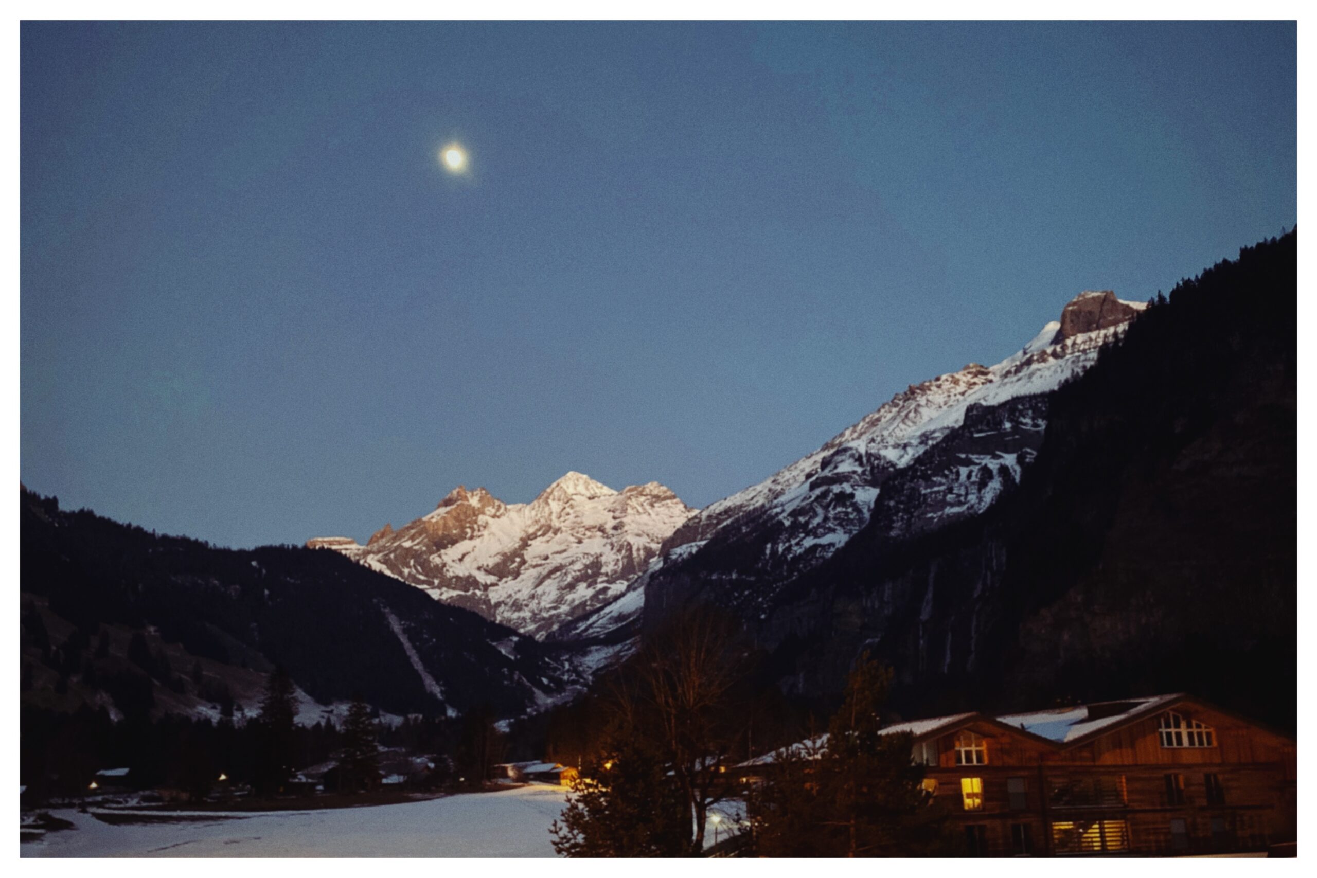 Mond über Kandersteg (31/365)
