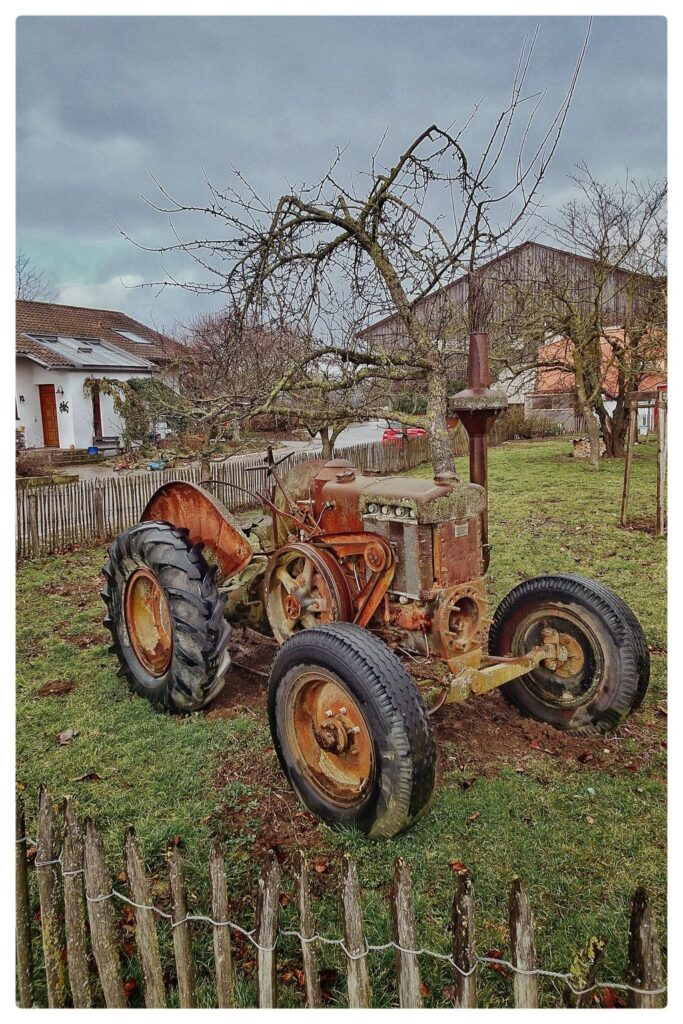 Traktor mit Loch (79/365)